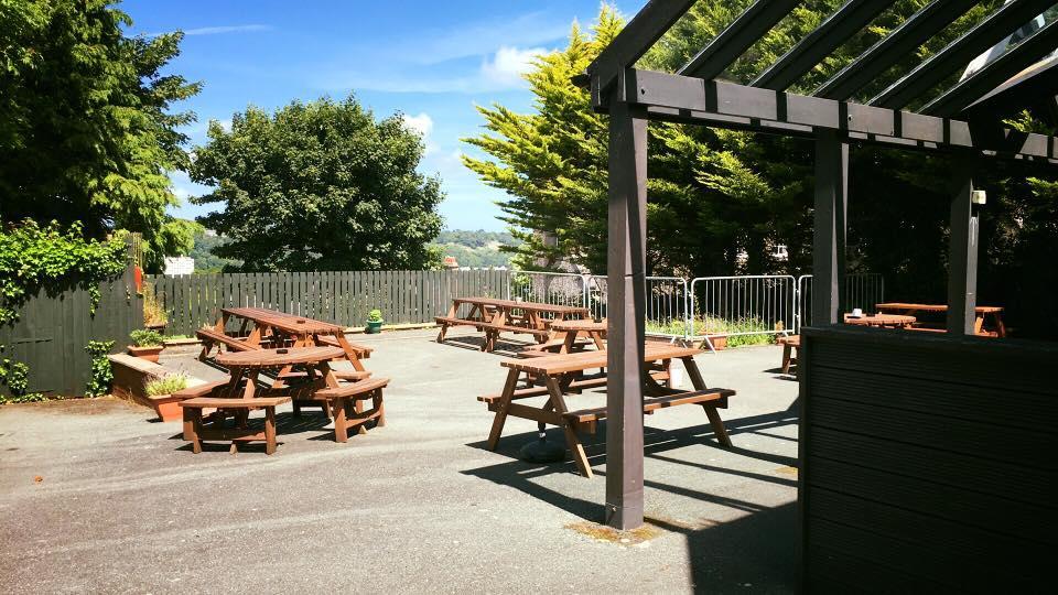 The Menai Hotel And Bar แบงเกอร์ ภายนอก รูปภาพ