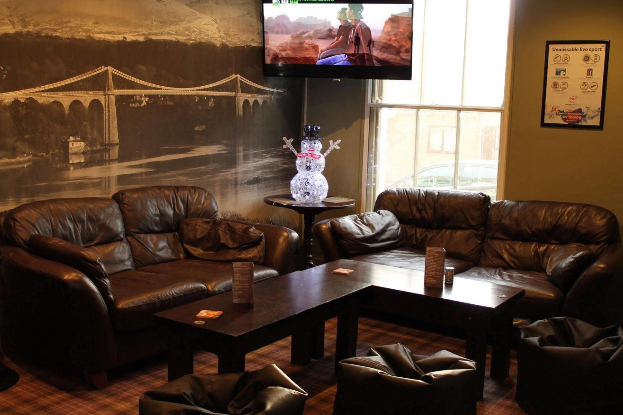 The Menai Hotel And Bar แบงเกอร์ ภายนอก รูปภาพ
